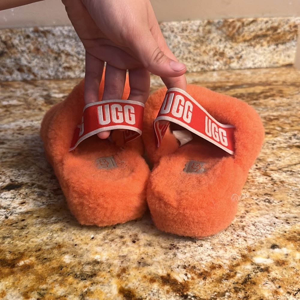 UGG Fluff Yeah Slides - Picture 3 of 5